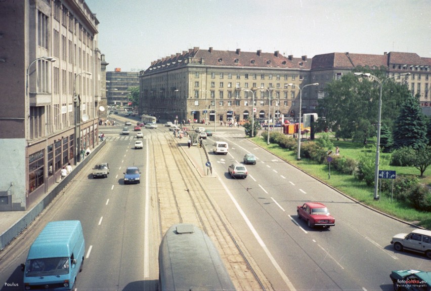 Wrocław z lat 90. był miastem zupełnie innym niż obecnie....