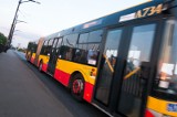 Atak na tramwaj i autobus w Warszawie. Pojazdy ostrzelane na wiadukcie przy Dworcu Gdańskim