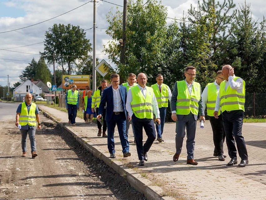 Przebudowa drogi wojewódzkiej 408 na odcinku Kędzierzyn-Koźle - Brzeźce i w Ortowicach. Kiedy pojedziemy nową drogą? Jakie są plany?