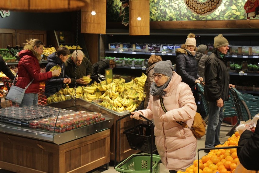 Sieć Netto przejmuje sklepy Tesco w wielu miastach.