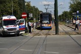 Wypadek na os. Kolorowym. Piesza potrącona przez tramwaj [ZDJĘCIA]