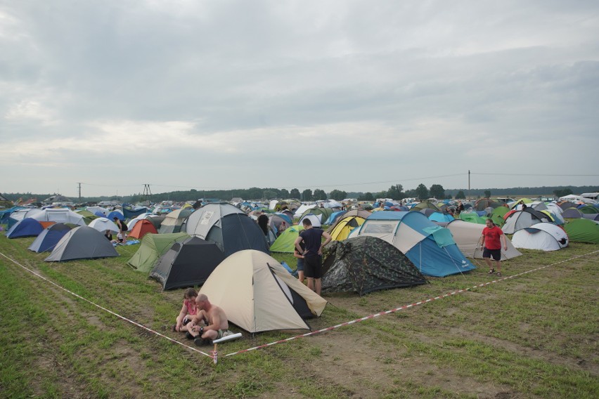 Na scenie pierwszego dnia Muchy, Malejonek z Hypermonem,...