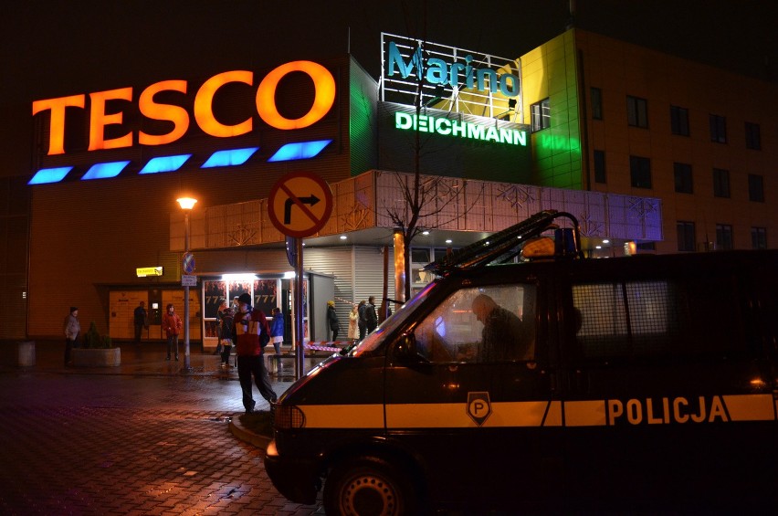 Wrocław: Pożar w Marino. Ewakuacja całego centrum handlowego (FILM, ZDJĘCIA)