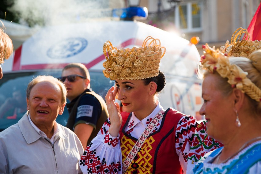 Podlaska Oktawa Kultur 2017. Kolorowa parada na Rynku...