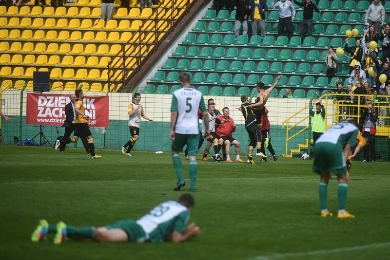 GKS Katowice wygrał drugi mecz pod wodzą Piotra Piekarczyka....