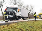 Wypadek w Parsowie. Kierowca renaulta trafił do szpitala