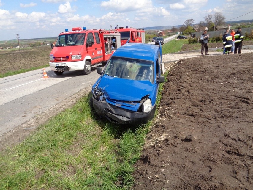  Wypadek w Michałowie. Dwaj kierowcy w szpitalu