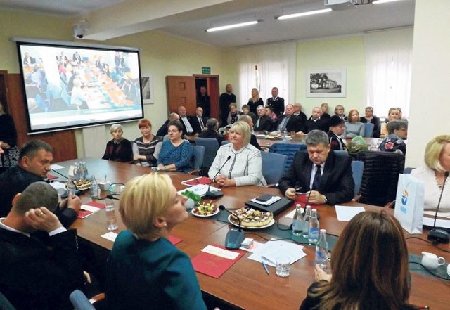 Radni gminy Ustronie Morskie zobowiązali nową wójt Bernadetę Borkowską do wyjaśnienia sprawy