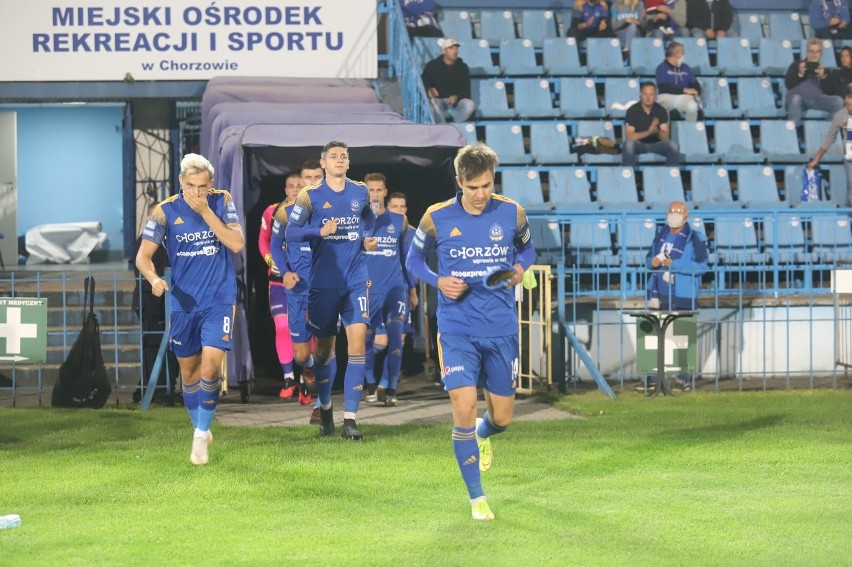 Piłkarze Ruchu Chorzów wygrali cztery ostatnie mecze w III...