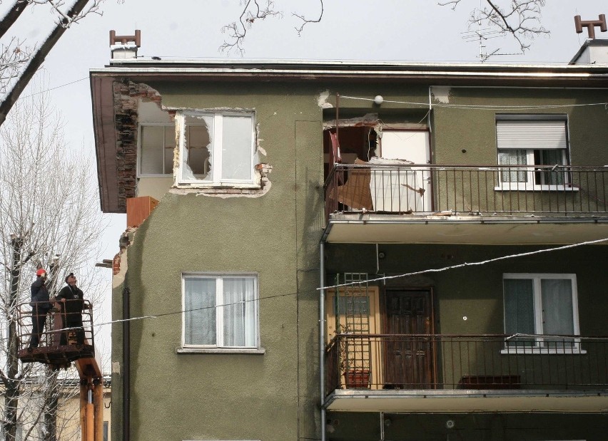 Wybuch gazu w Katowicach Efekty eksplozji gazu w mieszkaniu...