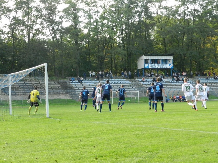 Kibice na meczu Slavia Ruda Śląska - Sarmacja Będzin 1:3