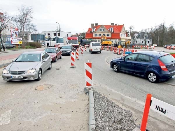 Rondo na ulicy Trzebiatowskiej to obecnie nie rondo, tylko zwykłe skrzyżowanie. 