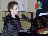 Magdalena Kosobucka zaśpiewała piosenki Edith Piaf. Dzieci pójdą w jej ślady?