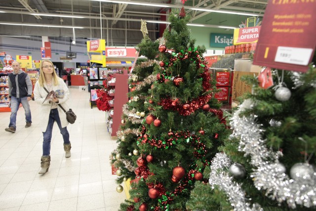 Do której czynne są sklepy w Wigilię? [GODZINY OTWARCIA 24.12.2018] -  Biedronka - Lidl - Tesco - Auchan - Żabka i inne | Gazeta Wrocławska