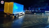 Zderzenie Iveco z osobową mazdą w Karczmiskach                