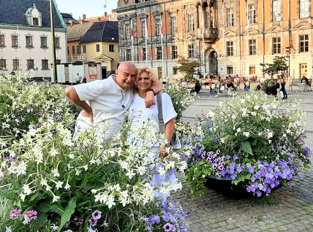 Grażyna Potańska, kandydatka na prezydenta Tarnobrzega z mężem podczas wycieczki do Kopenhagi. Zobacz kolejne zdjęcia