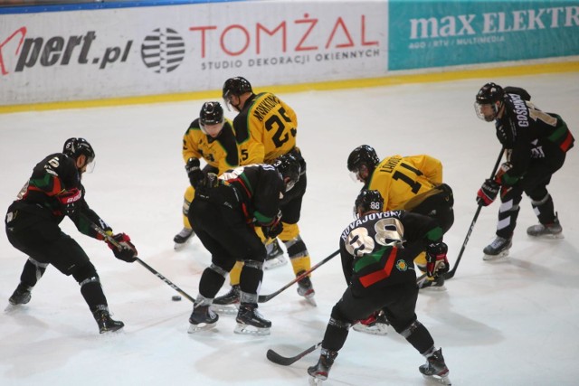Dziś rusza nowy sezon Polskiej Hokej Ligi. Zagrają w niej cztery drużyny z naszego regionuZobacz kolejne zdjęcia. Przesuwaj zdjęcia w prawo - naciśnij strzałkę lub przycisk NASTĘPNE