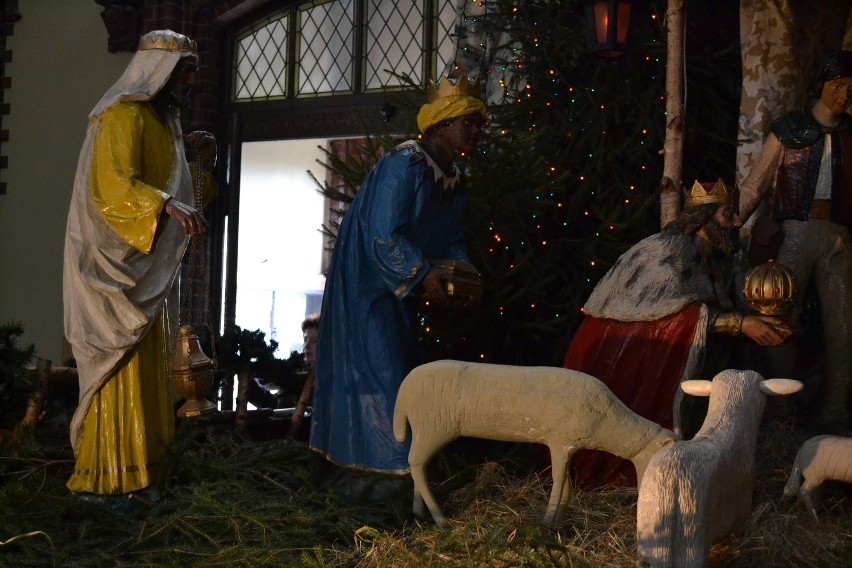 Stajenka bożonarodzeniowa w bazylice w Rybniku
