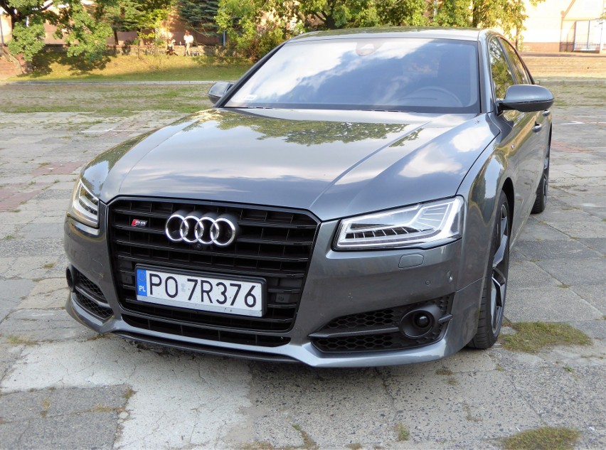 Audi S8 plus...