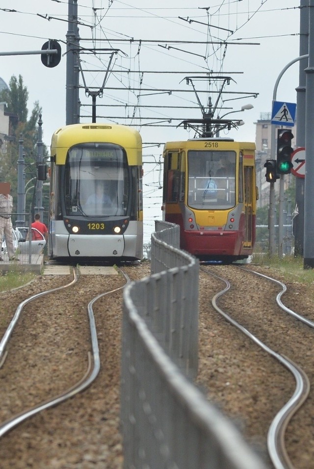 Zdaniem związkowców, miasto dąży do tego, by spółkę podzielić na mniejsze firmy. Jedna z nich zajmowałaby się tylko obsługą tramwajów ŁTR.