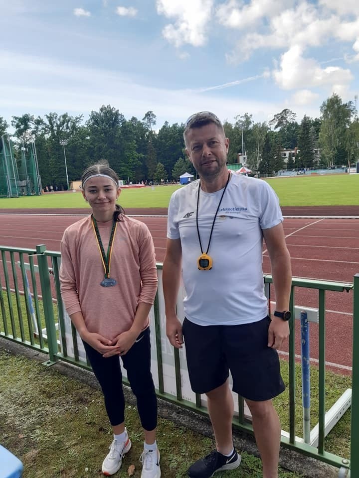 Dwukrotna srebrna medalistka Magdalena Breza z trenerem...
