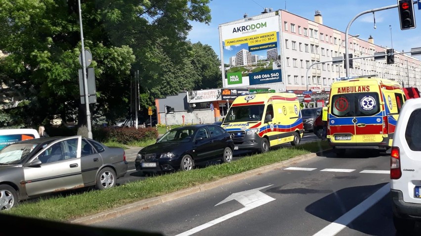 Kolizja czterech samochodów w Rzeszowie. Nikt nie został poszkodowany [ZDJĘCIA]