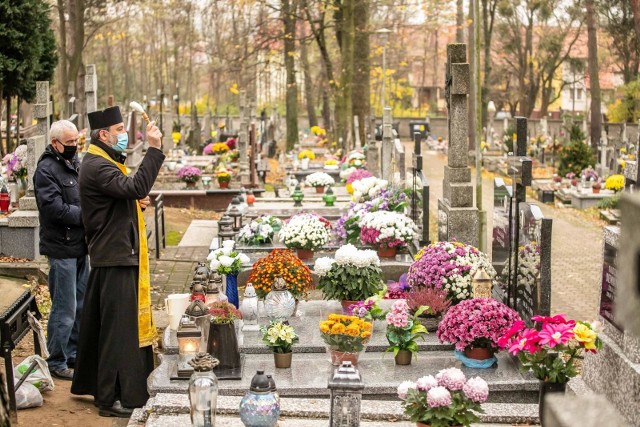 Święcenie grobów na cmentarzu prawosławnym w Bialymstoku