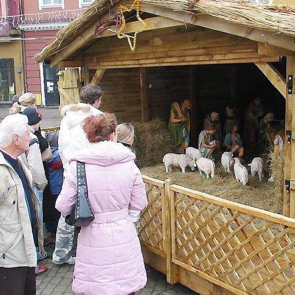 Tak szopka na Rynku Głownym prezentowała  się w ubiegłym roku