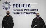 Przasnyscy policjanci wyprowadzili mężczyznę z płonącego domu. Uratowali mu życie