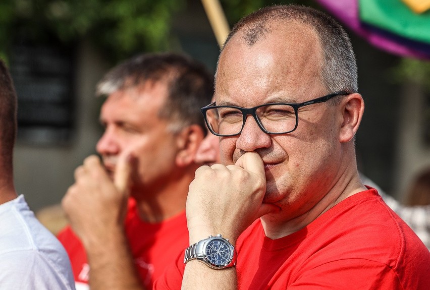 Tour de Konstytucja PL. Rodzinny piknik obywatelski w...