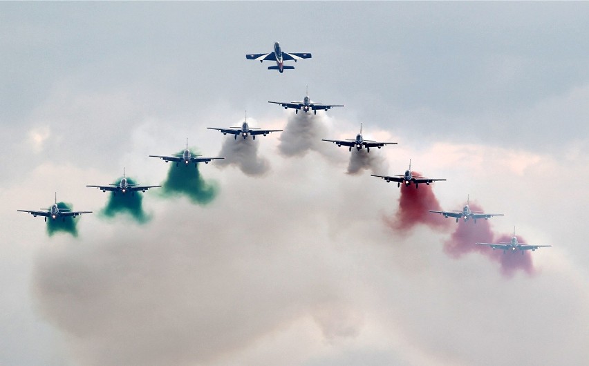 Air Show Radom 2015: Zdjęcia i filmy z największych w Polsce pokazów lotniczych Airshow [VIDEO]