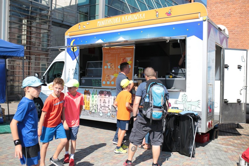 Street Food Polska Festival czyli zlot foodtrucków w Krakowie [ZDJĘCIA]