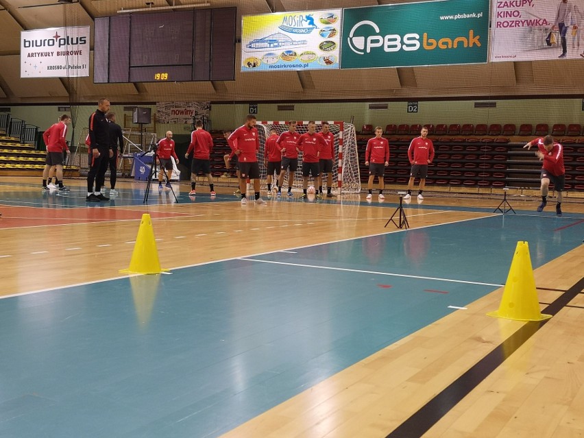 Reprezentacja Polski trenuje w Krośnie, futsal na najwyższym poziomie wraca na Podkarpacie