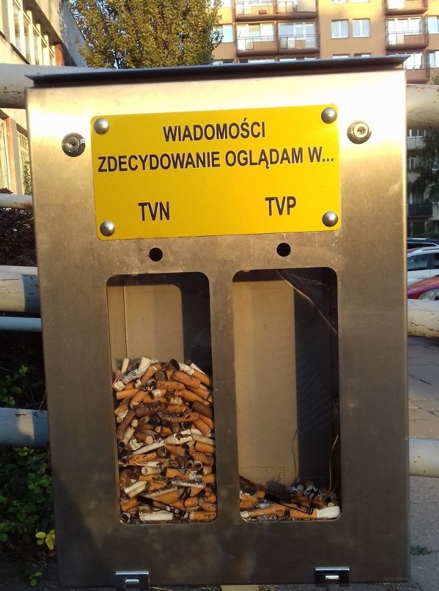 Widoczniej węcej jest palaczy oglądających TVN...