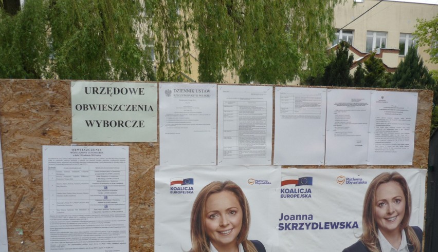Plakaty Joanny Skrzydlewskiej, kandydatki do europarlamentu...