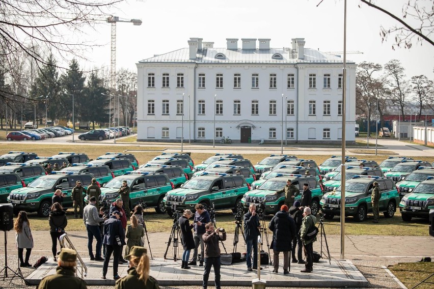 Straż Graniczna otrzymała 62 nowoczesne pojazdy terenowe. W...