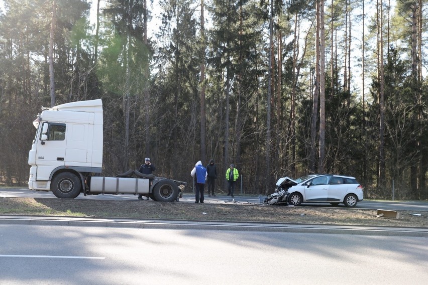 Wypadek na DK 8. Wjazd do Białegostoku od strony Augustowa - droga zablokowana [ZDJĘCIA]