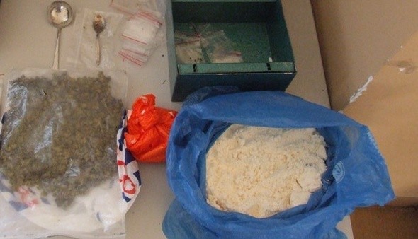 Narkotyki znalezione pod łóżkiem w mieszkaniu 24-letniego szczecinianina.