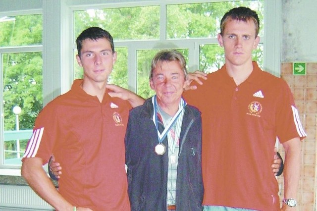 Łukasz Siemion (z lewej) i Michał Słoma (z prawej) już za niecałe dwa miesiące będą walczyli w Londynie o medale olimpijskie. Kciuki za nich będzie trzymał m.in. ich pierwszy trener Tadeusz Zemel.