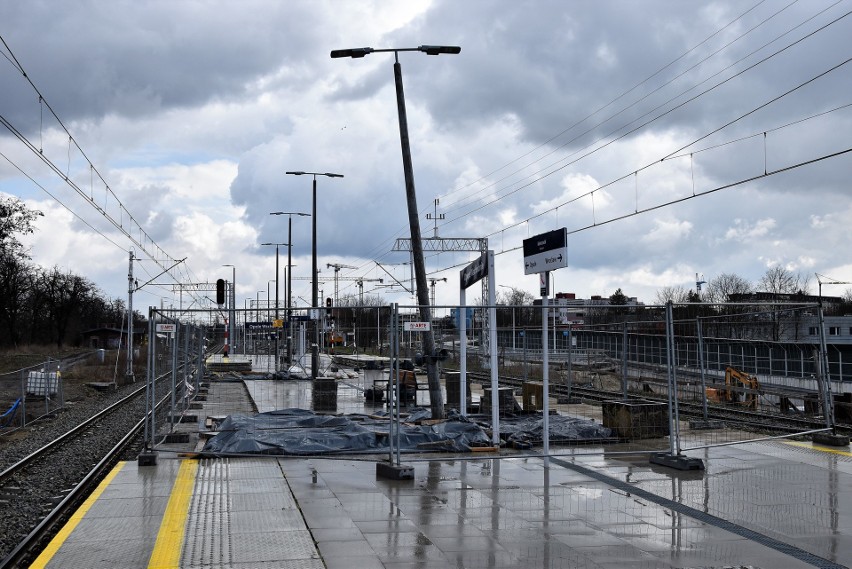 Centrum przesiadkowe Opole Wschodnie. Peron zapadł się w...