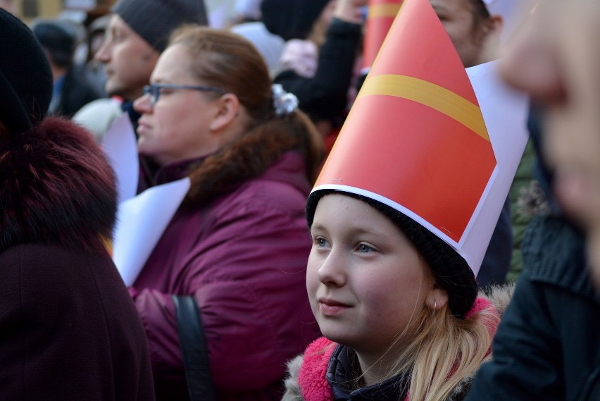 Orszak św. Mikołaja w Lublinie. "Pokazujcie prawdziwe oblicze świętego" (ZDJĘCIA, WIDEO)