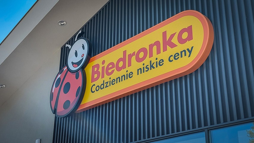 Godziny otwarcia Biedronki przy ul. Mroźnej w Białymstoku:...