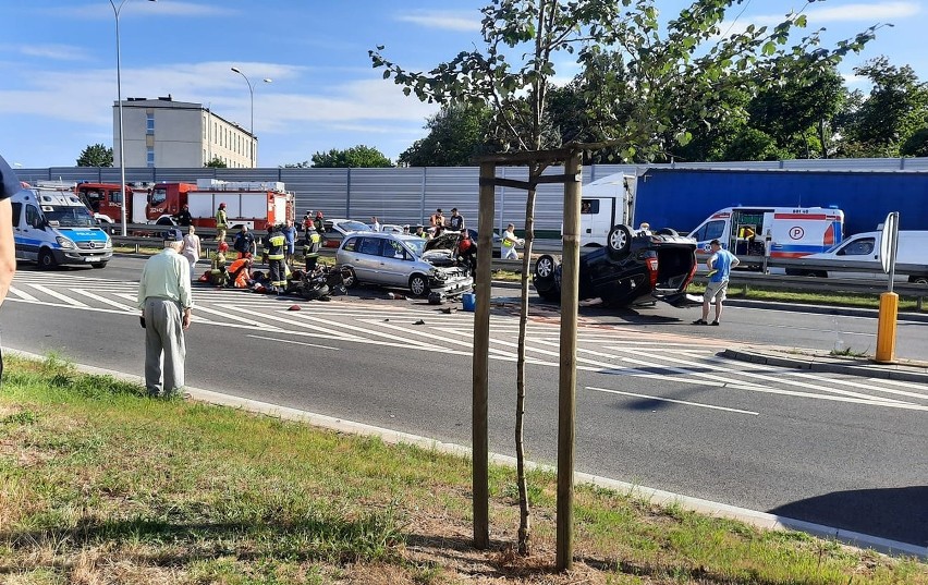 Wypadek na skrzyżowaniu ulic Sosabowskiego i Wasilkowskiej w...