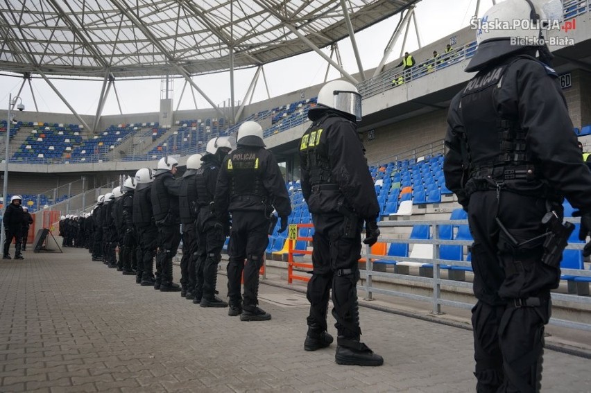 Ponad 150 policjantów w środę wzięło udział w ćwiczeniach na...