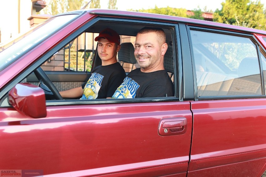 Nauczyciel z "Samochodówki" i jego syn jadą z Włocławka na rajd Złombol do Albanii [zdjęcia]