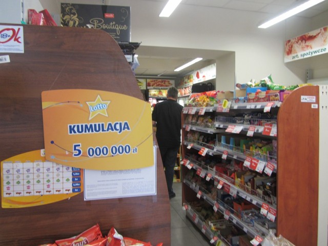 W czwartek w puli Lotto znalazło się około pięciu milionów złotych 