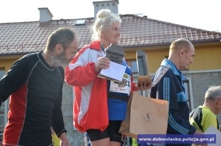 Policjanci pobiegli w Półmaratonie Ślężańskim [ZDJĘCIA]