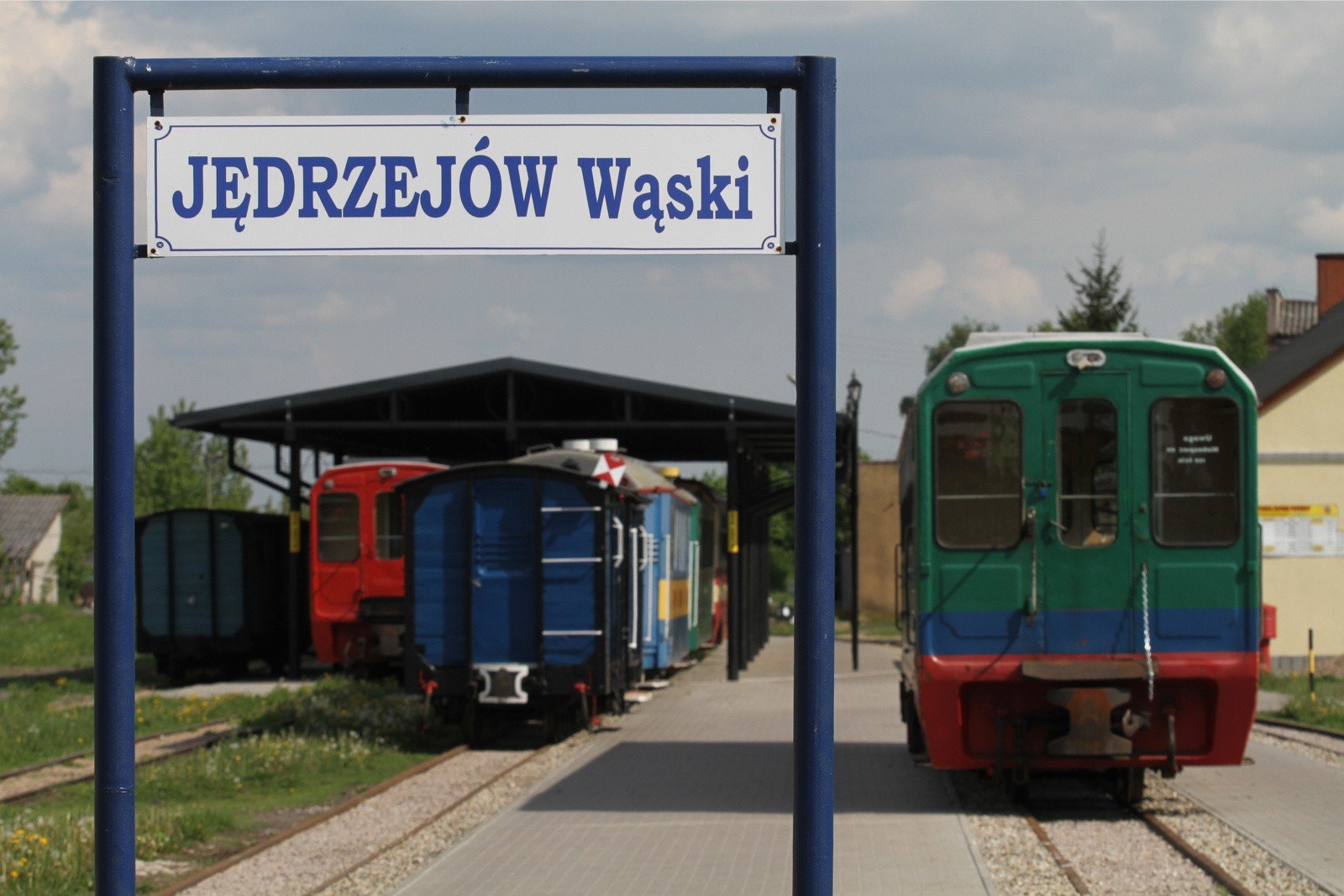 Rząd zmienia prawo: łatwiejsza budowa tuneli, wsparcie dla kolejek