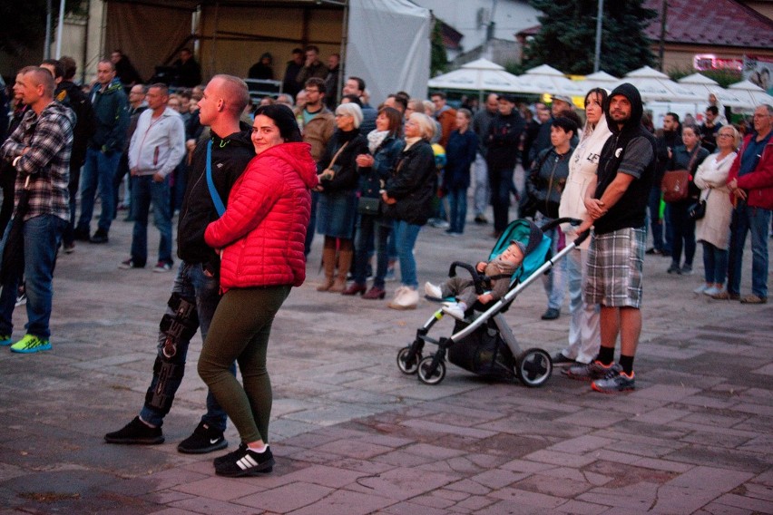 Dni Brzeska 2018. Koncert zespołu Raz Dwa Trzy [ZDJĘCIA]