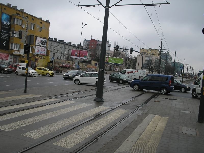 Uwaga! Zablokowane skrzyżowanie al. Piłsudskiego i ul. Przędzalnianej [zdjęcia]